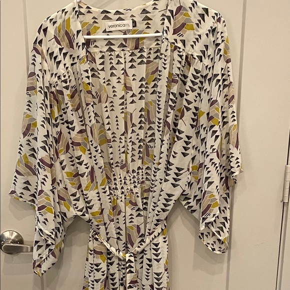 Veronica M Jackets & Blazers - Vintage Veronica M tulip design Kimono
